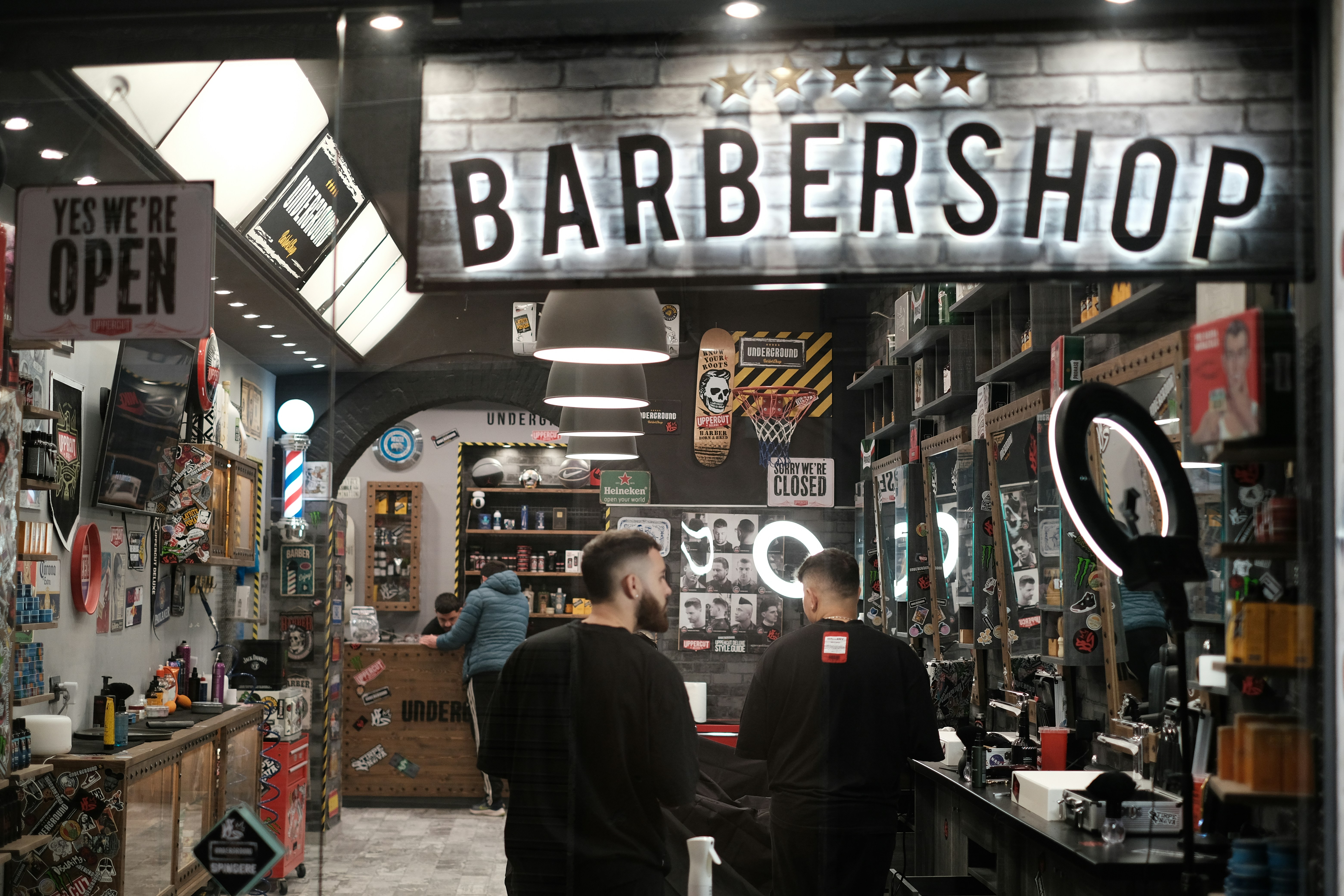 Vista previa del diseño web para Barbería Clásica