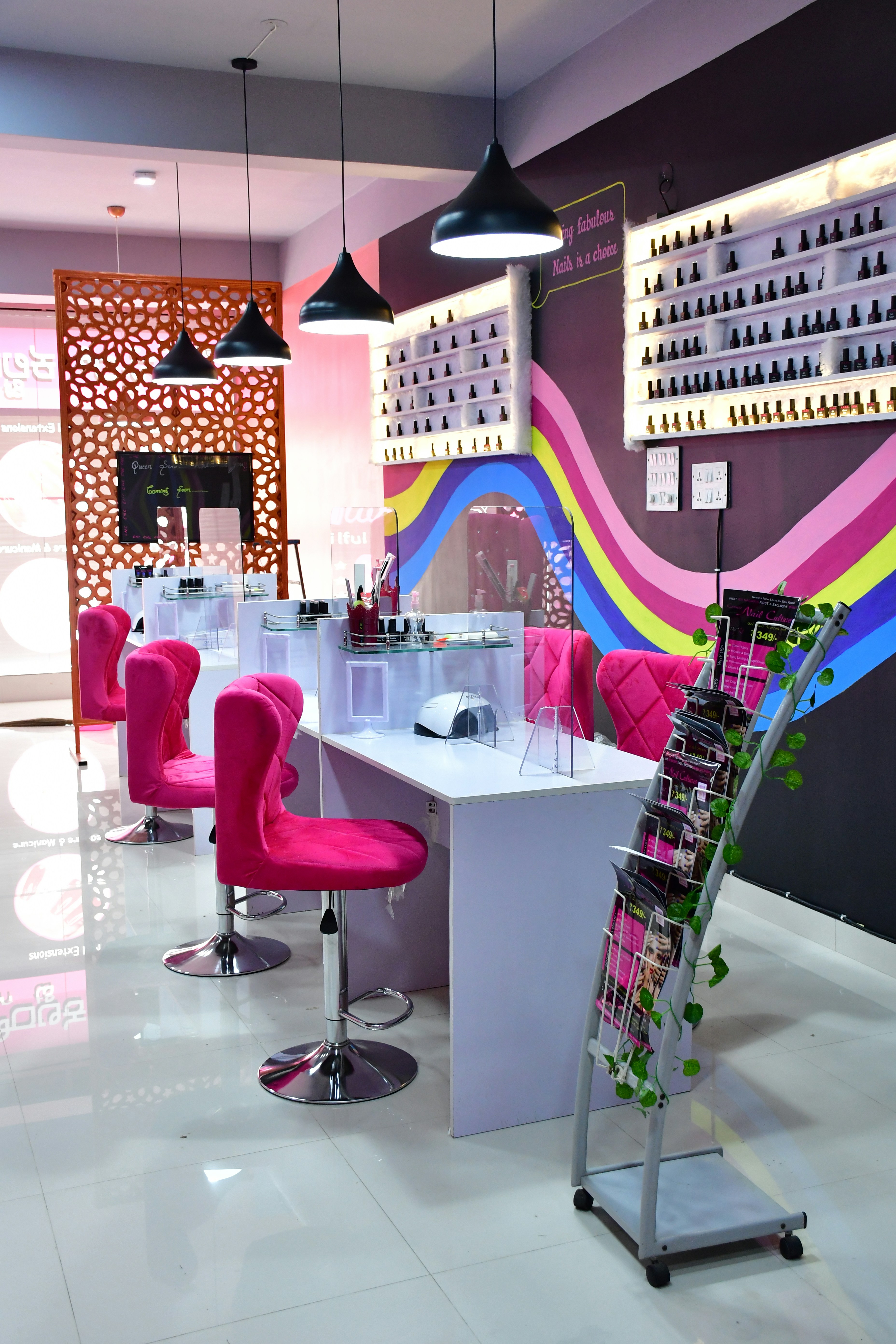 Vista previa del diseño web para Salón de Uñas